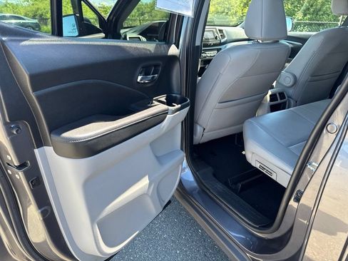 Used 2019 Honda Ridgeline RTL image 36