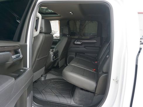Used 2025 Chevrolet Silverado 1500 LTZ w/ LTZ Premium Package RWD image 15