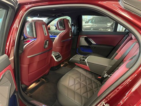 Used 2023 BMW 740i image 15