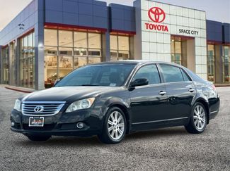 Used 2008 Toyota Avalon Limited FWD video 2
