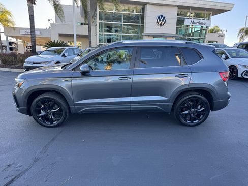 Used 2022 Volkswagen Taos SE image 7