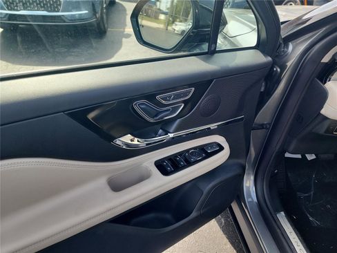 New 2026 Lincoln Corsair Premiere image 15