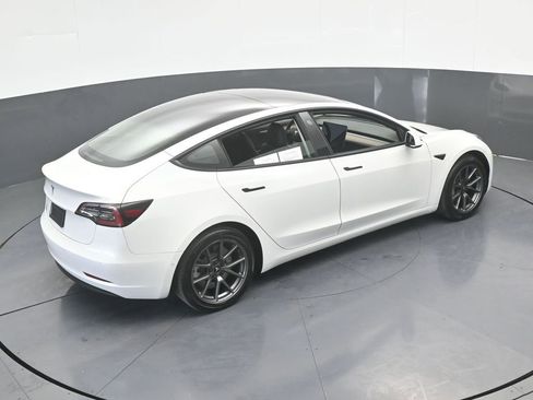 Used 2021 Tesla Model 3 Standard Range Plus image 50