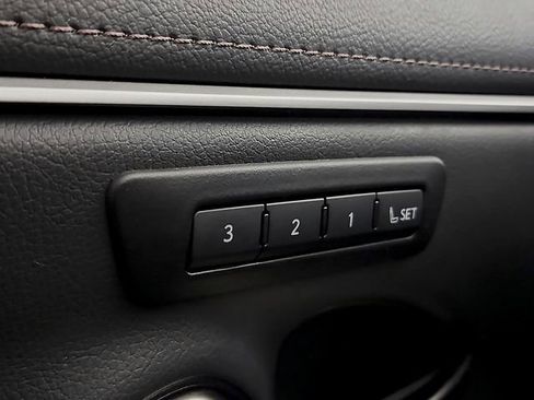 Used 2025 Lexus ES 350 w/ Premium Package FWD image 28