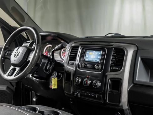 Used 2017 RAM 2500 Tradesman w/ Chrome Appearance Group image 21