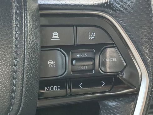 Used 2023 Toyota Tundra Platinum image 27