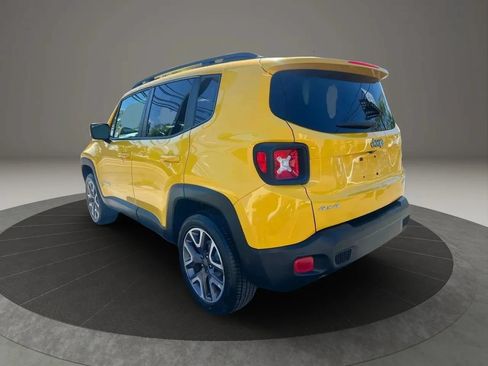 Used 2016 Jeep Renegade Latitude w/ Popular Equipment Group AWD/4WD image 7