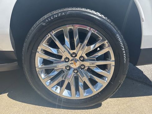New 2026 Chevrolet Suburban RST AWD/4WD image 6