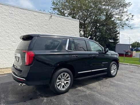 Used 2023 GMC Yukon Denali AWD/4WD image 5