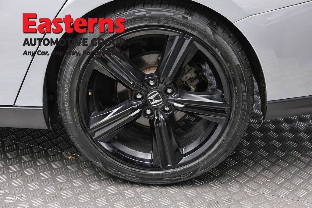 Used 2023 Honda Accord Sport image 8