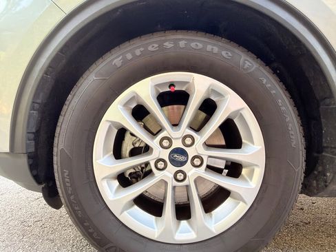 Used 2020 Ford Escape SE FWD image 39
