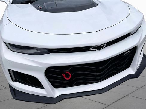 Used 2017 Chevrolet Camaro ZL1 RWD image 30