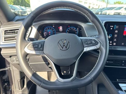 Used 2026 Volkswagen Atlas Cross Sport SE AWD/4WD image 11