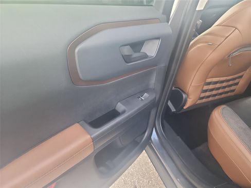 Certified 2021 Ford Bronco Sport Outer Banks AWD/4WD image 16