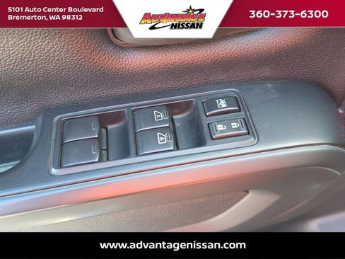 Used 2018 Nissan Titan S w/ S Utility Package AWD/4WD image 9