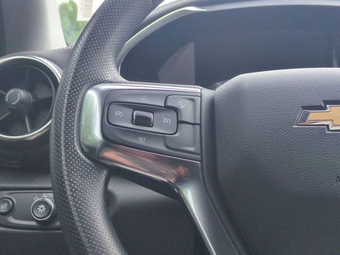 Used 2025 Chevrolet Blazer LT FWD image 21