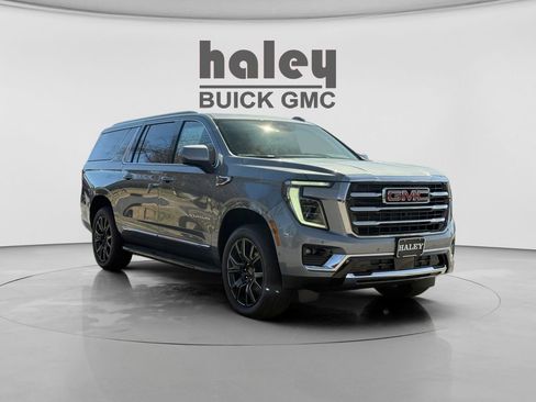 New 2026 GMC Yukon XL Elevation w/ LPO, Floor Liner Package AWD/4WD image 7
