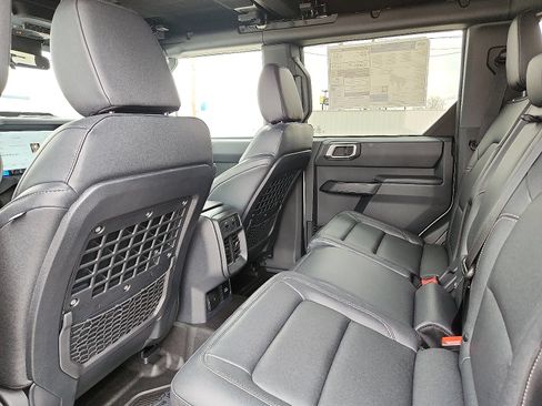 New 2026 Ford Bronco Big Bend w/ Black Diamond Package AWD/4WD image 8