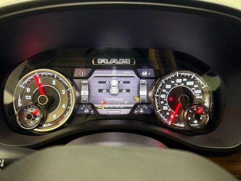Used 2022 RAM 1500 Limited AWD/4WD image 17