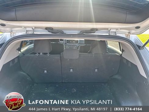 Used 2020 Kia Sportage LX w/ LX Popular Package AWD/4WD image 9