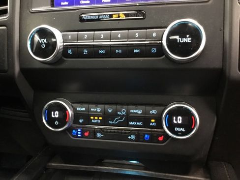Used 2020 Ford Expedition Max Limited AWD/4WD image 26