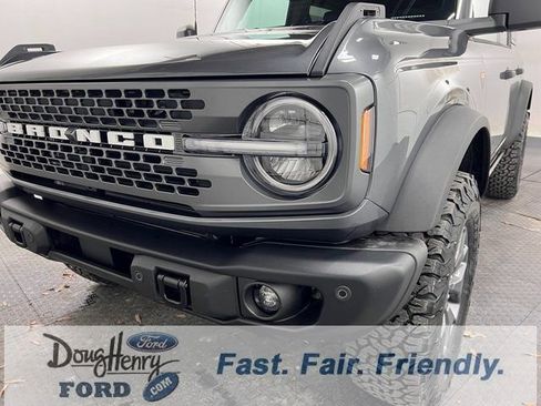 New 2025 Ford Bronco Badlands image 10