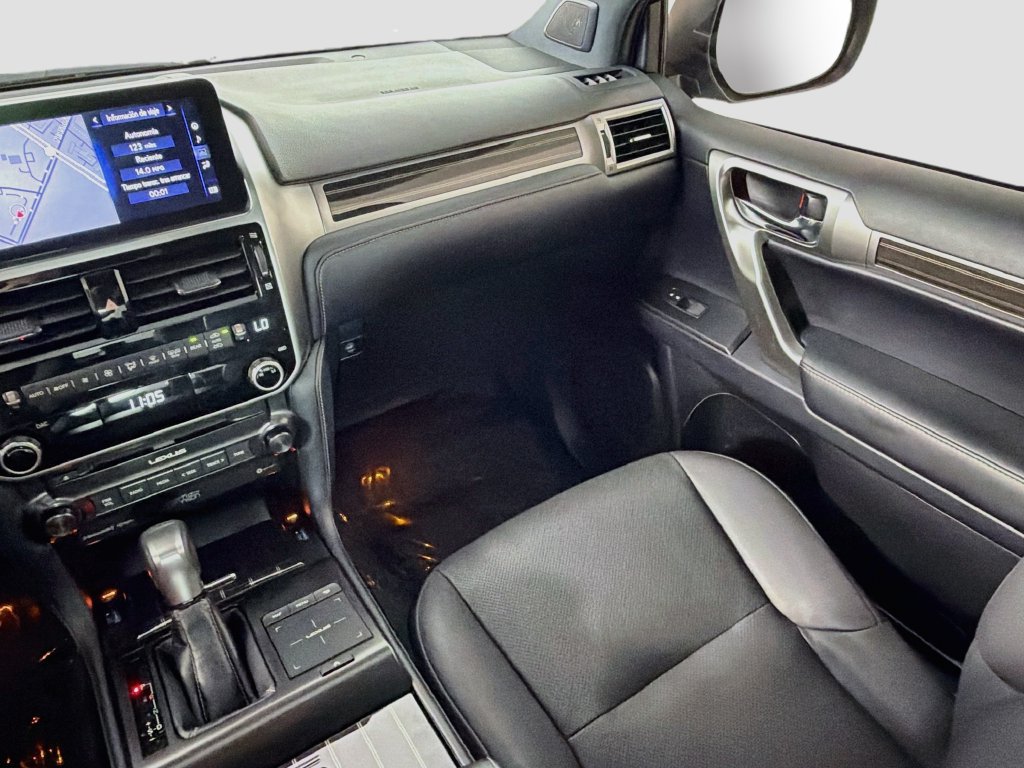 Used 2023 Lexus GX 460 Premium AWD/4WD image 24
