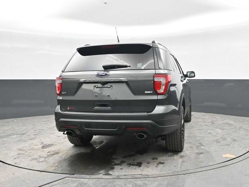 Used 2019 Ford Explorer XLT w/ Equipment Group 202A AWD/4WD image 9