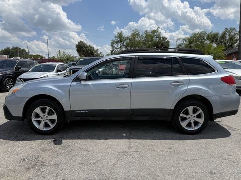 Used 2013 Subaru Outback 2.5i Premium AWD/4WD image 4