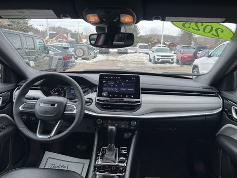 Certified 2025 Jeep Compass Limited image 15