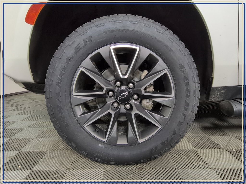 Used 2023 Chevrolet Tahoe Z71 AWD/4WD image 9