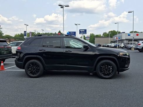 Used 2023 Jeep Cherokee Altitude Lux AWD/4WD image 8