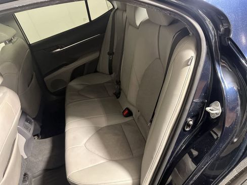 Used 2021 Toyota Camry XSE image 28