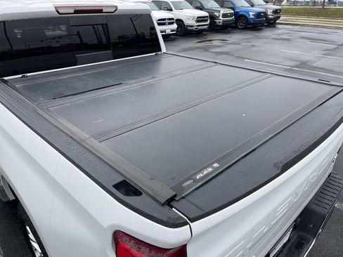 Used 2021 Chevrolet Silverado 1500 LTZ w/ Z71 Off-Road Package image 21