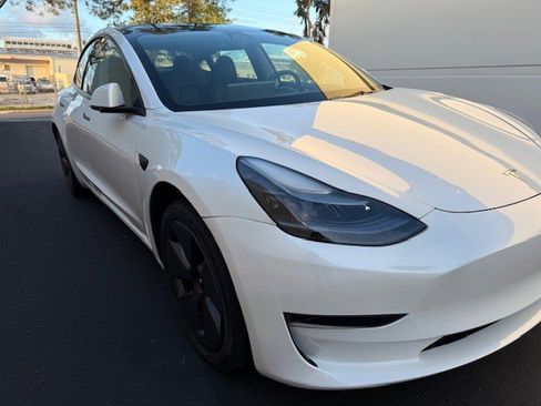 Used 2023 Tesla Model 3 Standard Range image 7