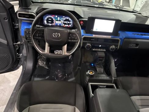 Used 2026 Toyota Tacoma TRD Off-Road AWD/4WD image 30