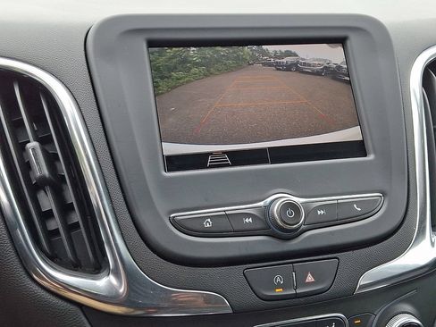 Used 2023 Chevrolet Equinox LT FWD image 17