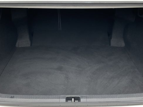 Used 2018 Toyota Camry LE FWD image 38