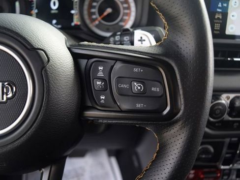 Used 2025 Jeep Wrangler Unlimited Rubicon 392 AWD/4WD image 5