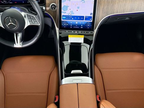 Certified 2026 Mercedes-Benz GLC 300 image 17