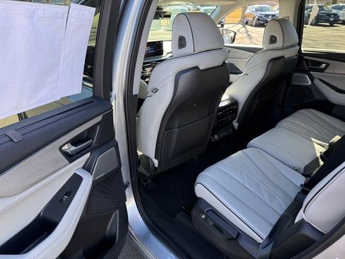 New 2026 Acura MDX w/ Advance Package image 13