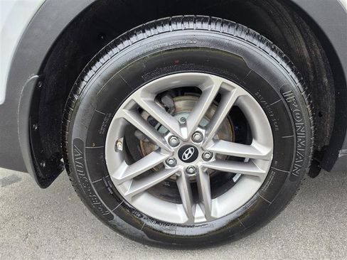 Used 2018 Hyundai Santa Fe Sport w/ 2.4L Tech Package 04 AWD/4WD image 60