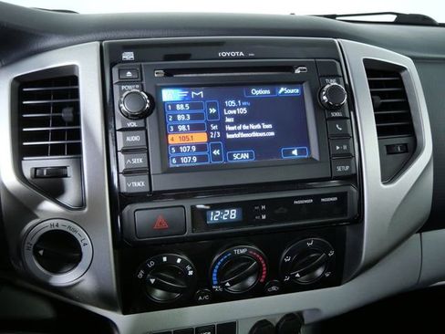 Used 2013 Toyota Tacoma 4x4 Double Cab w/ TRD Off-Road Pkg image 20