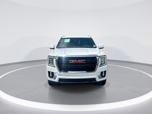 Used 2023 GMC Yukon SLE RWD image 3