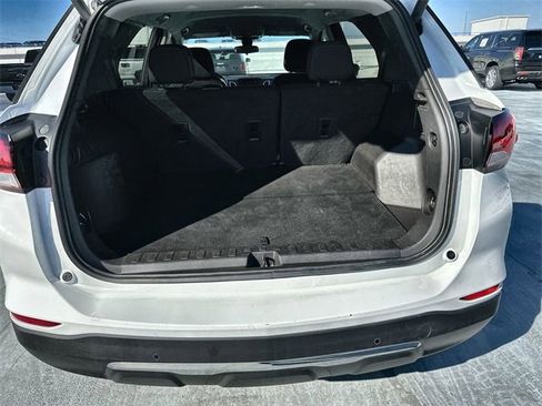 Used 2024 Chevrolet Equinox LT image 22