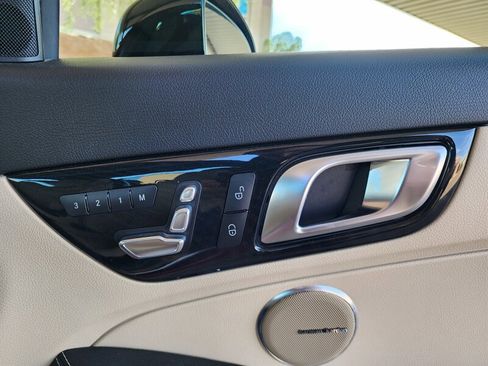 Used 2020 Mercedes-Benz SLC 300 w/ Premium Package image 76