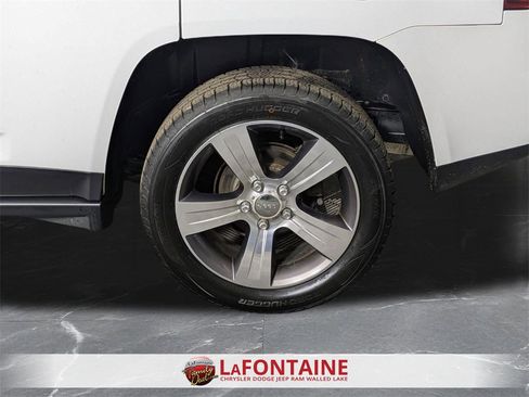 Certified 2017 Jeep Compass High Altitude image 30