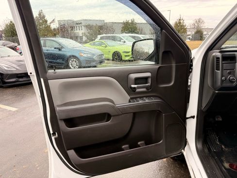 Used 2017 Chevrolet Silverado 1500 W/T w/ Trailering Package image 20