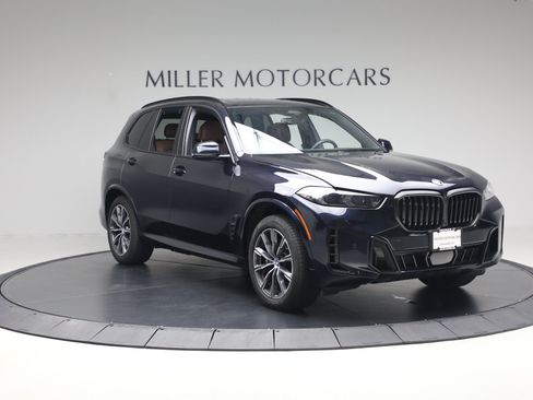 Used 2024 BMW X5 xDrive50e w/ Executive Package AWD/4WD image 11