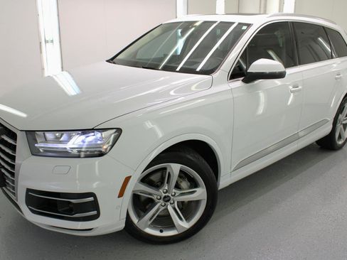 Used 2019 Audi Q7 3.0T Prestige w/ Prestige Package image 28